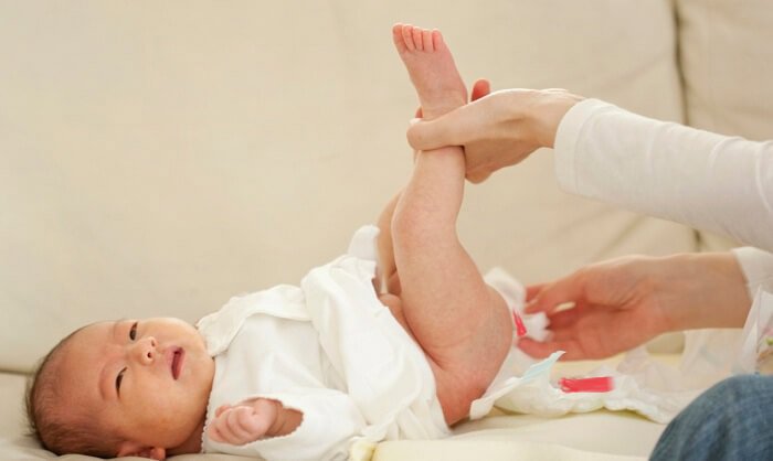 Cách nhận biết sớm táo bón ở trẻ sơ sinh