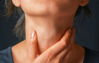 Vì sao nhiều người bị viêm họng nhưng không bị sốt?
